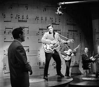 Elvis Presley, Bill Black, D.J. Fontana, The Jordanaires, Marlo Lewis, and Scotty Moore in The Ed Sullivan Show (1948)