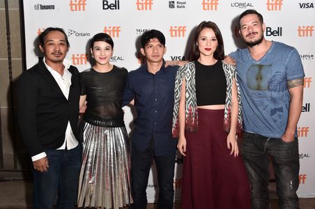 Sunny Pang, Julie Estelle, Zack Lee, Iko Uwais, and Chelsea Islan at an event for Headshot (2016)