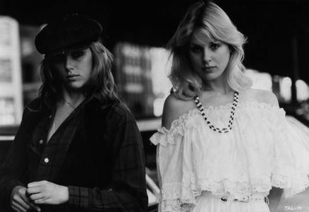 Patti Hansen and Dorothy Stratten in They All Laughed (1981)