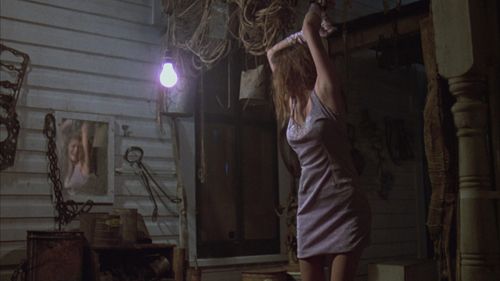 Lisa Marie Newmyer in Texas Chainsaw Massacre: The Next Generation (1995)