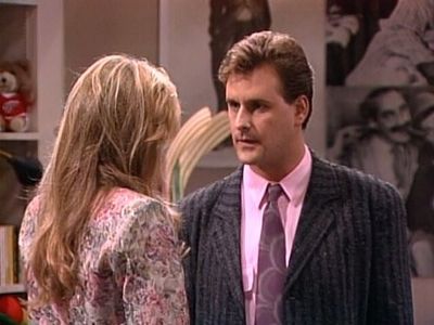 Lisa Aliff and Dave Coulier in Full House (1987)