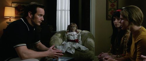 Patrick Wilson and Sade Katarina in Annabelle Comes Home (2019)
