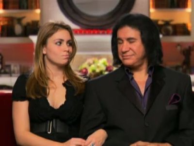 Gene Simmons and Sophie Simmons in Gene Simmons: Family Jewels (2006)