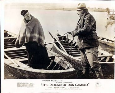 Gino Cervi and Fernandel in The Return of Don Camillo (1953)