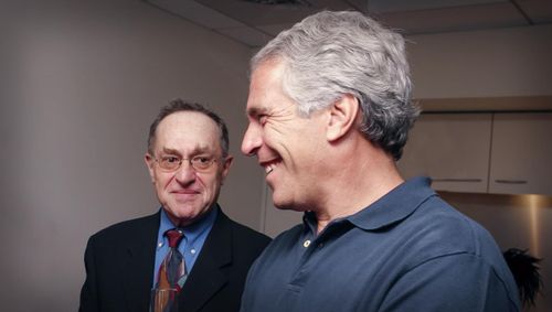 Alan Dershowitz and Jeffrey Epstein in Jeffrey Epstein: Filthy Rich (2020)