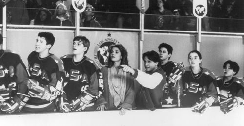 Emilio Estevez, Kathryn Erbe, Vincent LaRusso, Marguerite Moreau, Ty O'Neal, Mike Vitar, and Justin Wong in D2: The Migh