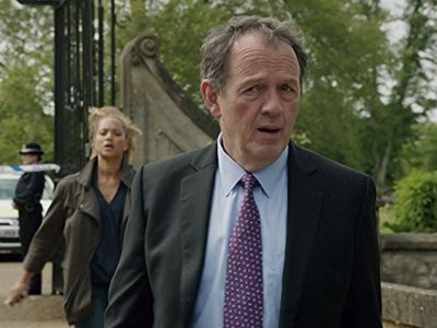 Angela Griffin and Kevin Whately in Inspector Lewis (2006)