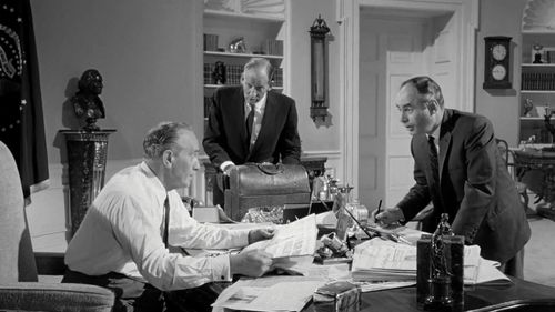 Martin Balsam, Malcolm Atterbury, and Fredric March in Seven Days in May (1964)