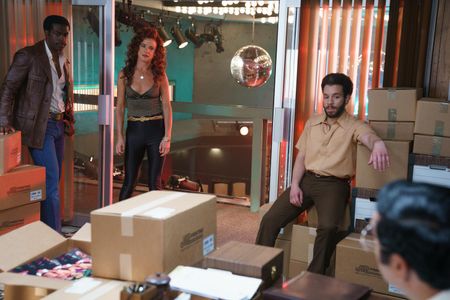 Juliette Lewis, Robin de Jesus, and Quentin Plair in Welcome to Chippendales (2022)