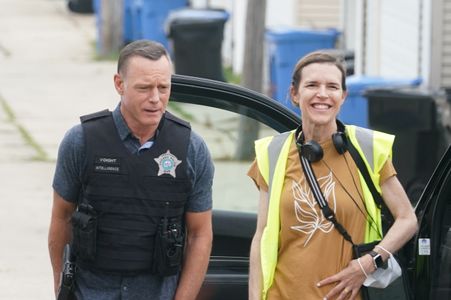 Jason Beghe and Lisa Robinson in Chicago P.D. (2014)
