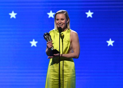 Kristen Bell at an event for The 25th Annual Critics' Choice Awards (2020)