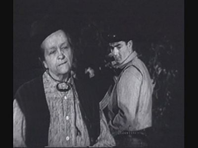 Ron Hagerthy and Elizabeth Slifer in Annie Oakley (1954)