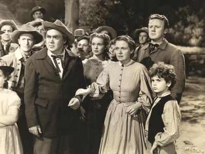 Janet Leigh, Dean Stockwell, Van Johnson, Thomas Mitchell, and Selena Royle in The Romance of Rosy Ridge (1947)