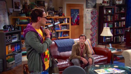 Johnny Galecki and Mark Hames in The Big Bang Theory (2007)