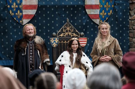 Andrzej Mastalerz, Emma Herdzik, and Dagmara Bryzek in The Crown of the Kings (2018)