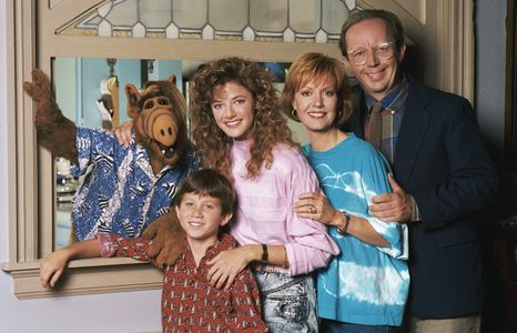 Andrea Elson, Benji Gregory, Anne Schedeen, and Max Wright in ALF (1986)