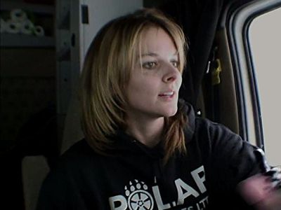 Lisa Kelly in Ice Road Truckers (2007)