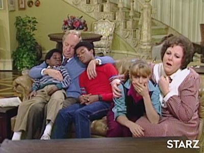 Todd Bridges, Conrad Bain, Mary Jo Catlett, Gary Coleman, and Dana Plato in Diff'rent Strokes (1978)