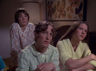 Chris English, Connie Needham, and Laurie Walters in Eight Is Enough (1977)