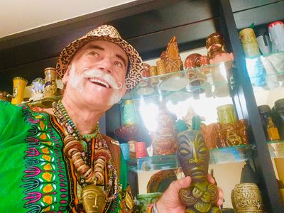 The ever popular DOC PHINEAS On PAWN STARS wows on amazing collection of Tikis