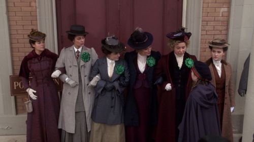 Helene Joy, Nicole Underhay, Georgina Reilly, Zoe Fraser, and Sara Mitich in Murdoch Mysteries (2008)