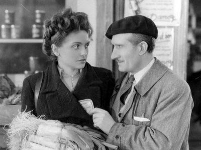 Claire Mafféi and Noël Roquevert in Antoine & Antoinette (1947)