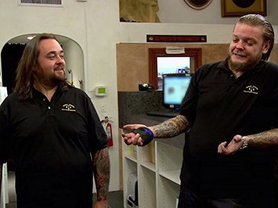 Corey Harrison and Austin 'Chumlee' Russell in Pawn Stars (2009)