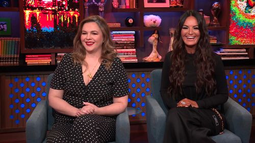 Amber Tamblyn and Lisa Barlow in Watch What Happens Live with Andy Cohen: Lisa Barlow & Amber Tamblyn (2022)
