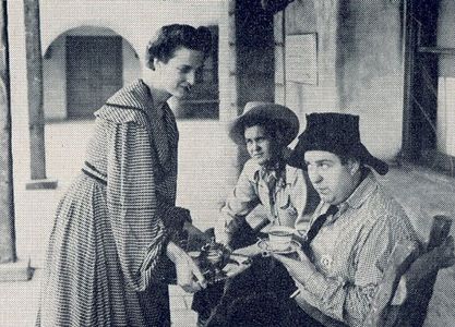 Smiley Burnette, Sunset Carson, and Ellen Lowe in Bordertown Trail (1944)