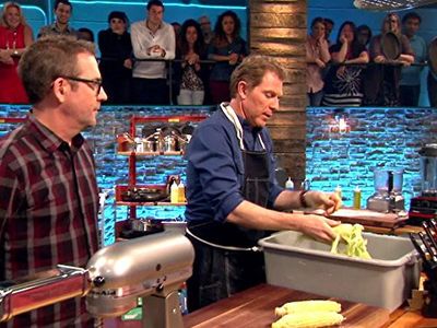 Bobby Flay and Ted Allen in Beat Bobby Flay (2013)