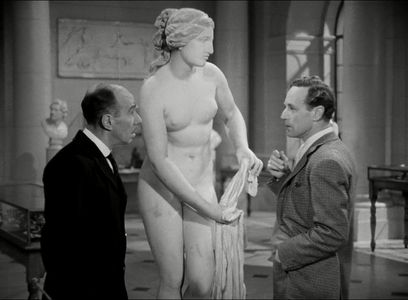 Leslie Howard and Arthur Hambling in 'Pimpernel' Smith (1941)