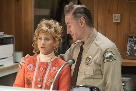 Harry Goaz and Kimmy Robertson in Twin Peaks (2017)
