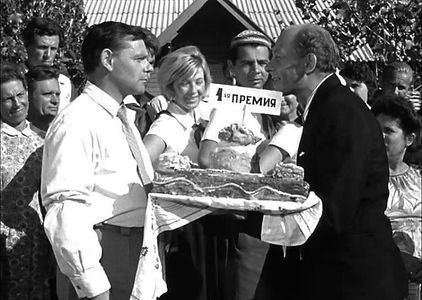 Evgeniy Evstigneev, Radner Muratov, Nina Shatskaya, and Viktor Uralskiy in Welcome, or No Trespassing (1964)