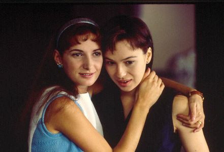 Marta Belaustegui and Ariadna Gil in Malena es un nombre de tango (1996)