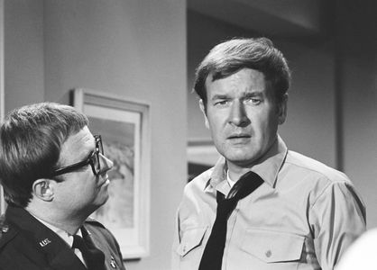 Jim Begg and Bill Daily in I Dream of Jeannie (1965)