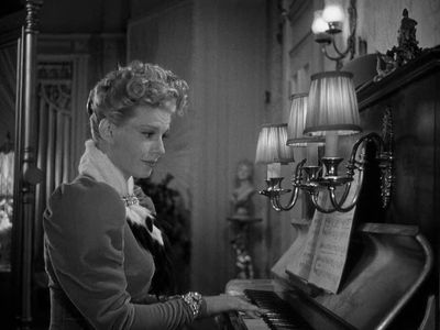 Irene Manning in Yankee Doodle Dandy (1942)