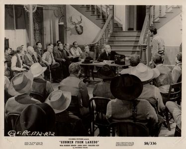Harry Antrim and Robert Knapp in Gunmen from Laredo (1959)