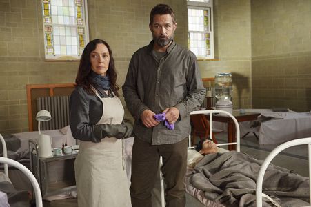 Billy Campbell and Severn Thompson in Helix (2014)