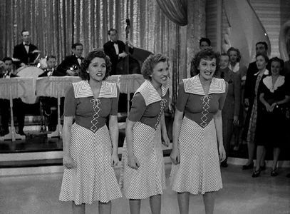 Laverne Andrews, Maxene Andrews, Patty Andrews, and The Andrews Sisters in In the Navy (1941)