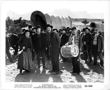 Ward Bond, Jane Darwell, Francis Ford, and Russell Simpson in Wagon Master (1950)