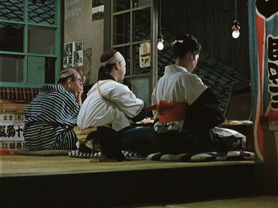 Machiko Kyô, Ganjirô Nakamura, and Ayako Wakao in Floating Weeds (1959)