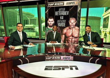 Bernardo Osuna, Andre Ward, and Timothy Bradley Jr. in Top Rank Boxing on ESPN: Unified Light Heavyweight Championship: 