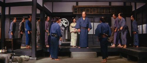 Ryôsuke Kagawa, Naoko Kubo, Mayumi Nagisa, and Yutaka Nakamura in Zatoichi's Flashing Sword (1964)