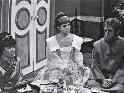 Theresa Amayo, Glória Menezes, and Ênio Santos in Passo dos Ventos (1968)