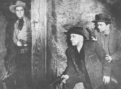 Ray Bennett, Russell Hayden, and Walter Long in Hidden Gold (1940)