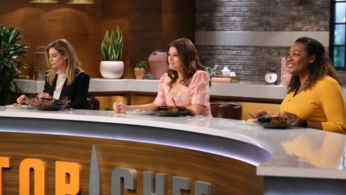 Gail Simmons, Jennifer Carroll, and Tiffany Derry in Top Chef Amateurs (2021)