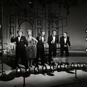 Frank Sinatra, Bing Crosby, Dean Martin, Jimmy Durante, and Mitzi Gaynor in Bing Crosby and Dean Martin Present High Hop