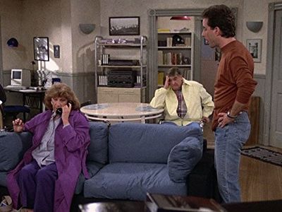 Jerry Seinfeld, Barney Martin, and Liz Sheridan in Seinfeld (1989)