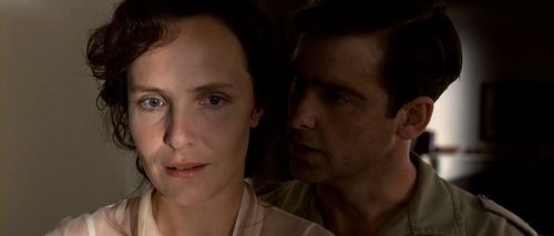 Juliane Köhler and David Michaels in Nowhere in Africa (2001)