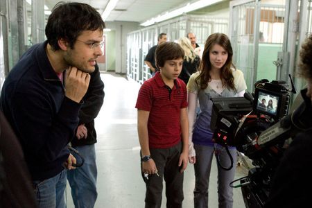 Thor Freudenthal, Emma Roberts, and Jake T. Austin in Hotel for Dogs (2009)